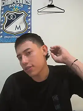 Snapshot of Thiagoo_Vega chatting on 08-02-26, 07:33 Thiagoo Vega online show from 08-02-26, 07:33