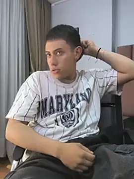 Snapshot of Thiagoo_Vega chatting on 07-01-26, 03:07 Thiagoo Vega online show from 07-01-26, 03:07