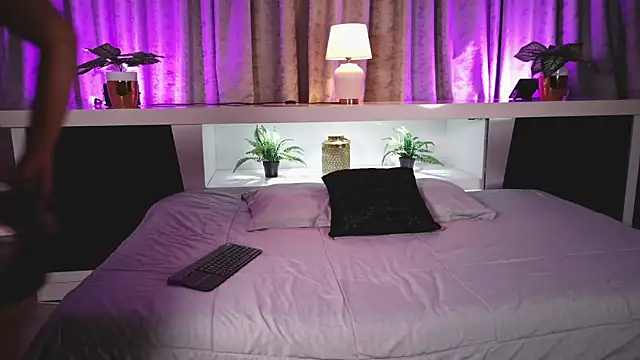 Alittlepieceofheaven online show from 07-14-26, 12:44