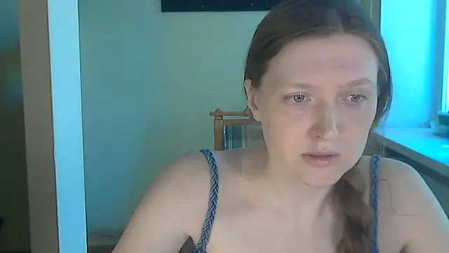Snapshot of Holistic_woman chatting on 06-20-26, 10:31 Holistic woman online show from 06-20-26, 10:31