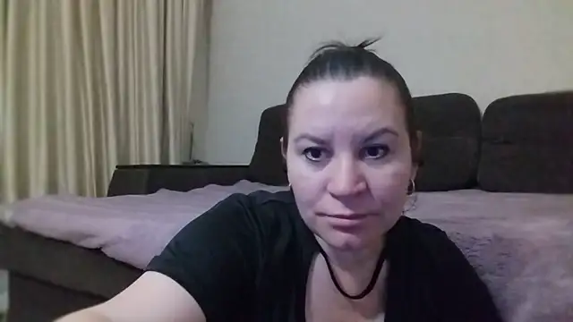 Lauralison online show from 06-21-26, 08:14