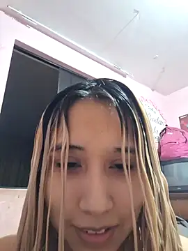 Honeycitabomnita online show from 06-30-26, 12:43