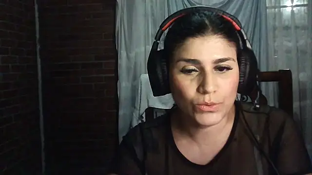 CarolinaMoretti online show from 07-14-26, 03:55