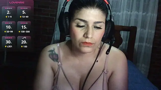 CarolinaMoretti online show from 07-16-26, 03:14