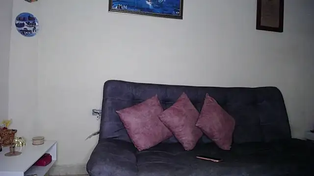  saray m online show from 10-18-25, 03:08