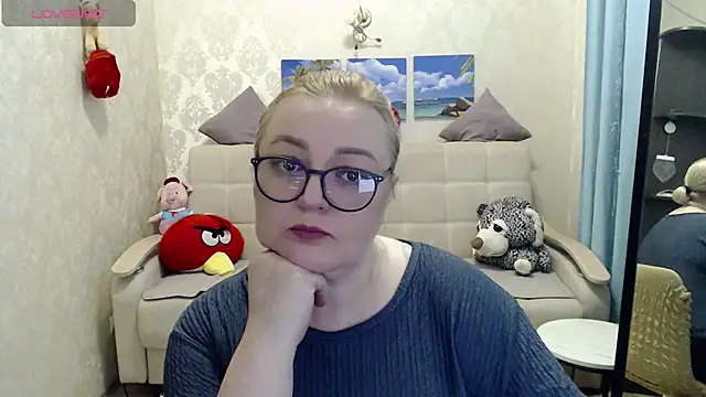 Snapshot of Meow_Milf chatting on 06-22-26, 05:26 Meow Milf online show from 06-22-26, 05:26