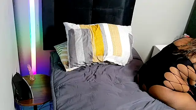 SpicedDove online show from 07-18-26, 02:58