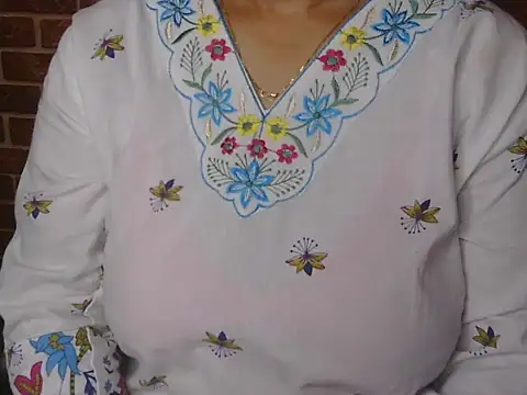 loving queen1 online show from 06-19-26, 04:13
