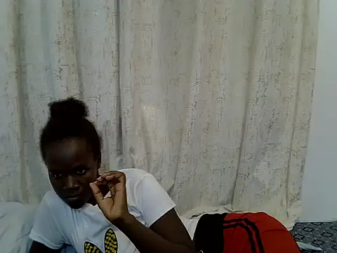 Snapshot of sexyeve1 chatting on 07-21-26, 05:03 sexyeve1 online show from 07-21-26, 05:03