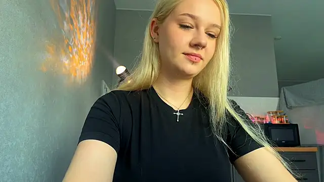 Snapshot of MichelleMargiela chatting on 08-02-26, 02:54 MichelleMargiela online show from 08-02-26, 02:54