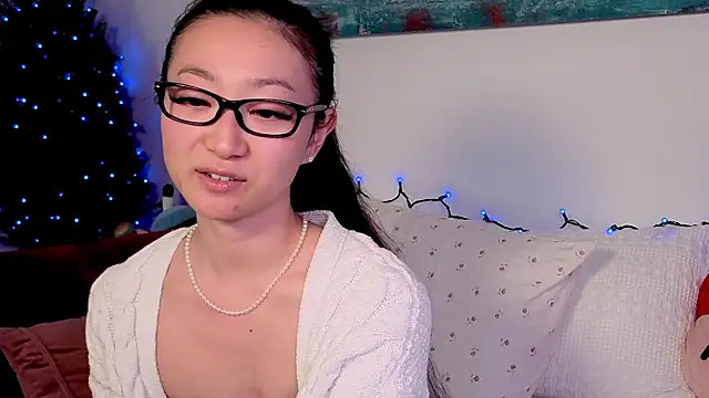 MySweetSofie online show from 12-17-25, 10:48