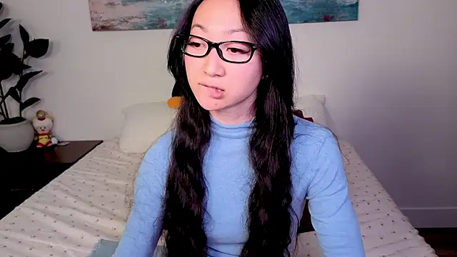 MySweetSofie online show from 10-26-25, 08:09