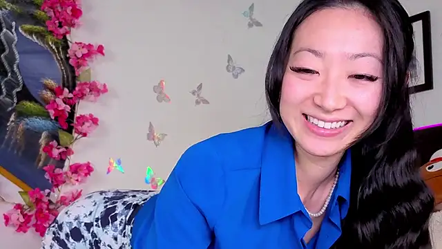 MySweetSofie online show from 09-18-25, 06:00