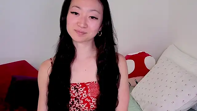 MySweetSofie online show from 05-13-26, 08:05