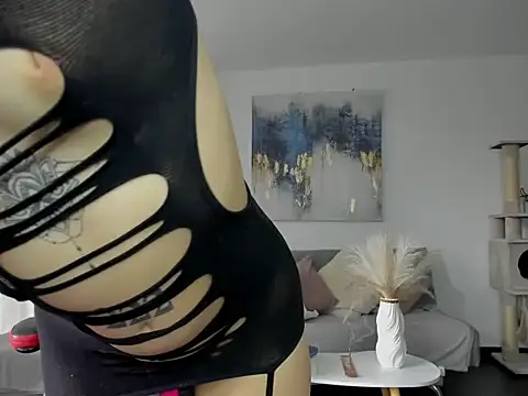 Snapshot of katy_deliz_ chatting on 06-23-26, 11:52 katy deliz online show from 06-23-26, 11:52