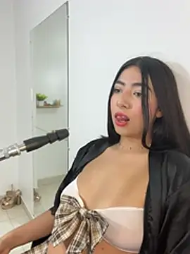 cherry skinnyy  online show from 07-25-26, 01:35