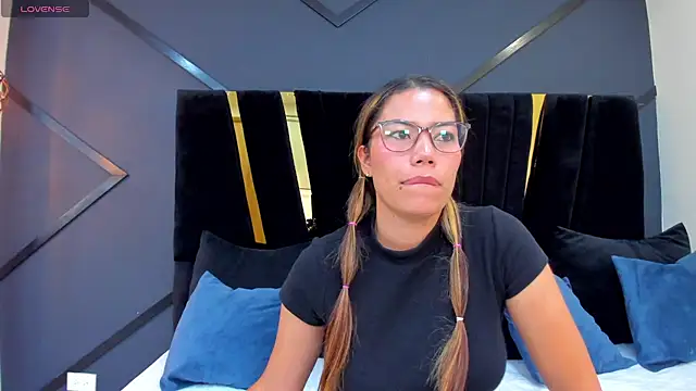 esther xo online show from 07-01-26, 04:35