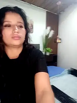 victorialuxe  online show from 06-20-26, 02:49