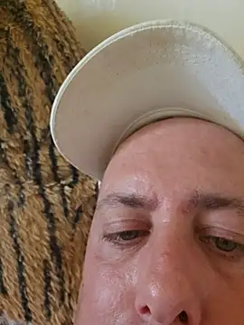 heterohotguy78 online show from 07-15-26, 08:54