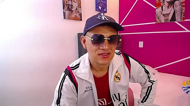 Cesirry  online show from 06-27-26, 12:22
