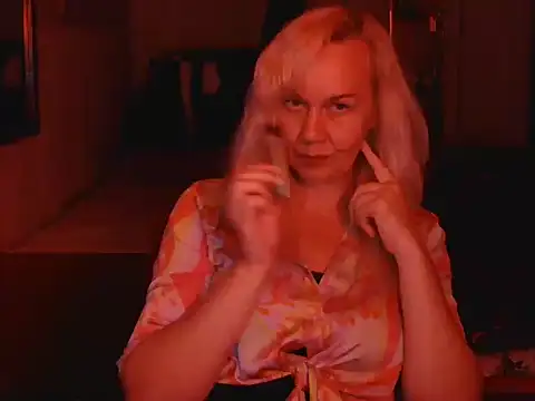 Ravelynni online show from 07-29-26, 04:28
