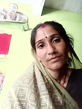Snapshot of Umakumari90 chatting on 06-20-26, 06:51 Umakumari90 online show from 06-20-26, 06:51