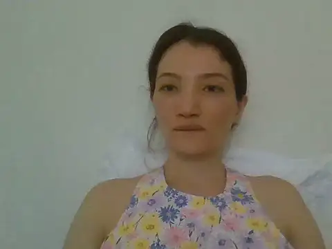 Snapshot of Calenyagi chatting on 07-13-26, 10:47 Calenyagi online show from 07-13-26, 10:47