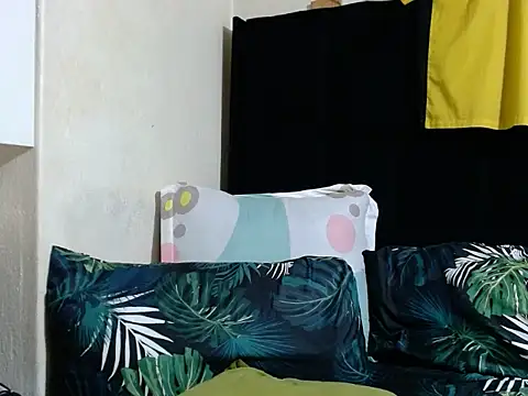 creamyslender23 online show from 07-10-26, 10:10