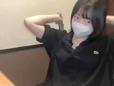 Snapshot of miwa007_m chatting on 07-07-26, 07:23 miwa007 m online show from 07-07-26, 07:23