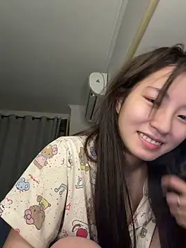 Snapshot of Uugirl00 chatting on 07-27-26, 04:14 Uugirl00 online show from 07-27-26, 04:14