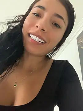 Snapshot of VIOLETA-1122 chatting on 06-23-26, 01:09 VIOLETA-1122 online show from 06-23-26, 01:09