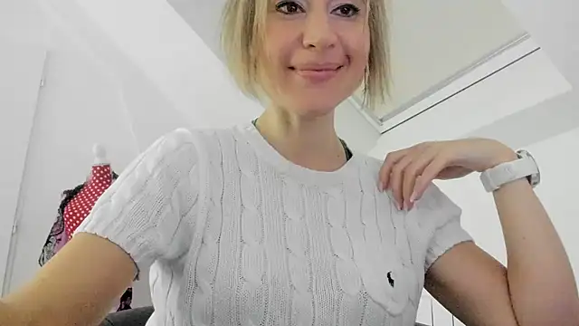 Ssoniaaa online show from 01-25-25, 08:53