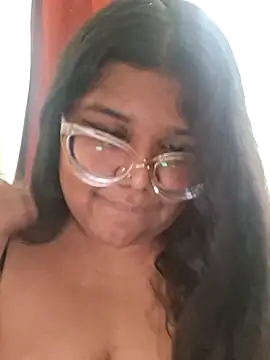 Snapshot of Delya_soloexperimento chatting on 06-30-26, 04:51 Delya soloexperimento online show from 06-30-26, 04:51