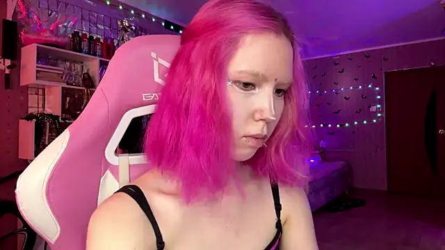 LiaaLuna online show from 06-24-26, 01:32