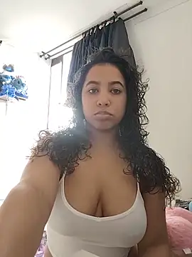 Bellapiers online show from 06-21-26, 07:08
