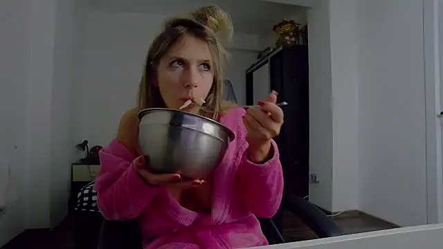 DedeSibel online show from 12-21-25, 01:35