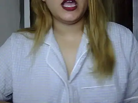 Snapshot of Sexyy_Sana chatting on 07-12-26, 03:24 Sexyy Sana online show from 07-12-26, 03:24