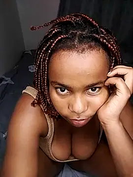 Snapshot of CurvyCharmsTush chatting on 07-15-26, 11:50 CurvyCharmsTush online show from 07-15-26, 11:50