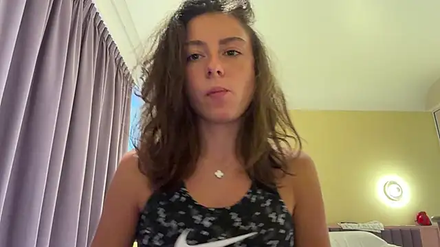 Snapshot of Monicaqte chatting on 07-01-26, 11:10 Monicaqte online show from 07-01-26, 11:10