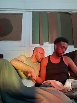pela and black online show from 06-22-26, 06:05