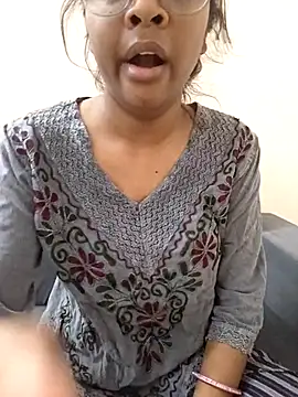 Snapshot of nikku_rao chatting on 07-02-26, 12:55 nikku rao online show from 07-02-26, 12:55