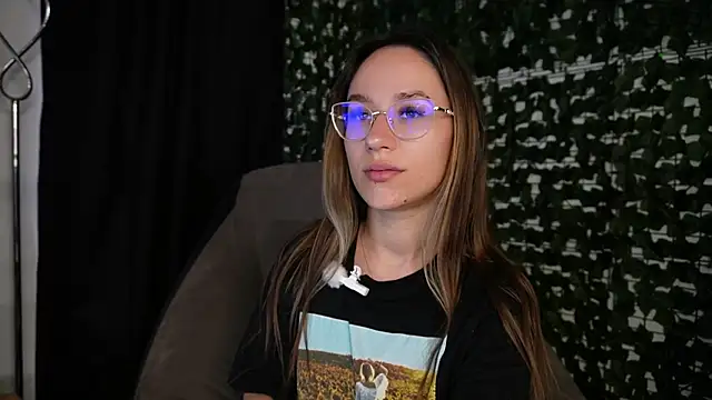 Nicole Bliss online show from 07-22-26, 05:20