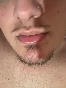 luisinnnnnn online show from 07-12-26, 05:52