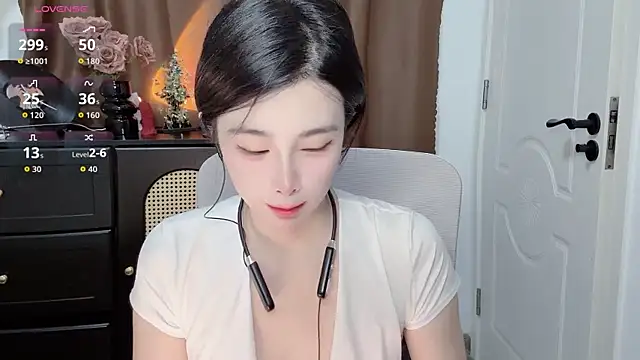 Snapshot of Guokoi chatting on 07-25-26, 06:32 Guokoi online show from 07-25-26, 06:32