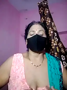 Snapshot of Noor__Malika- chatting on 07-16-26, 02:14 Noor Malika- online show from 07-16-26, 02:14