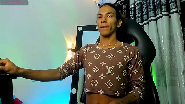 katiee11 online show from 07-22-26, 05:31