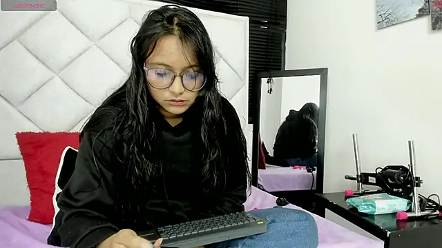 azul moonn online show from 08-05-26, 04:28