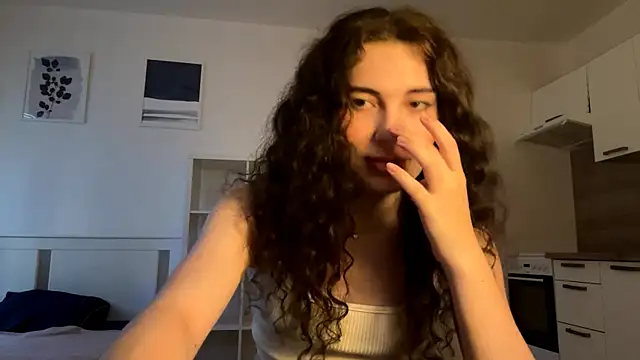 Snapshot of runawyin chatting on 08-05-26, 05:07 runawyin online show from 08-05-26, 05:07