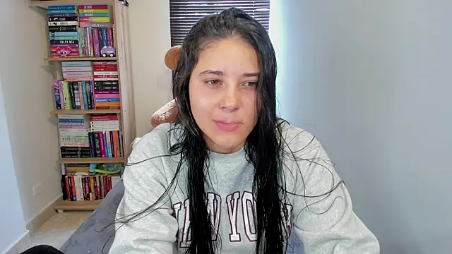 foxwen online show from 07-18-26, 03:09