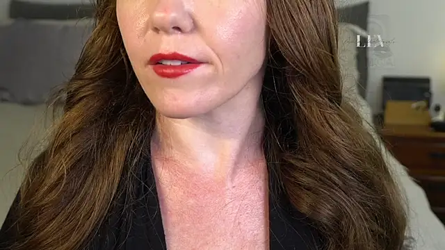 Snapshot of leverageurassets chatting on 09-09-25, 12:36 leverageurassets online show from 09-09-25, 12:36